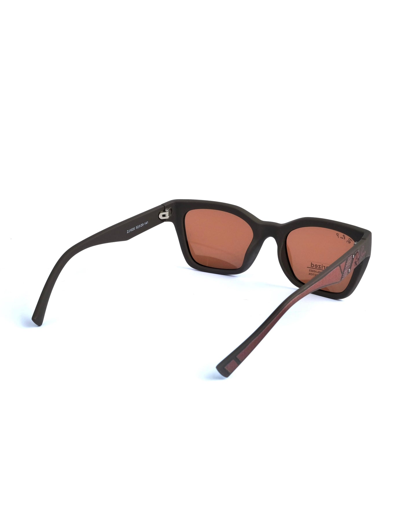 Polarized brown SS476