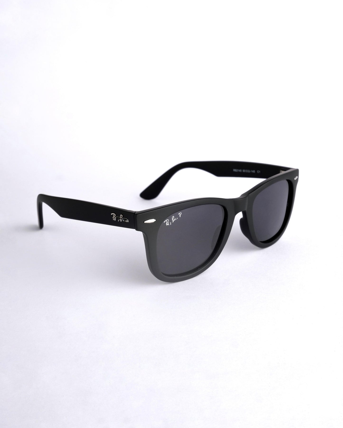 Branded  black wayfarer sunglass  s663