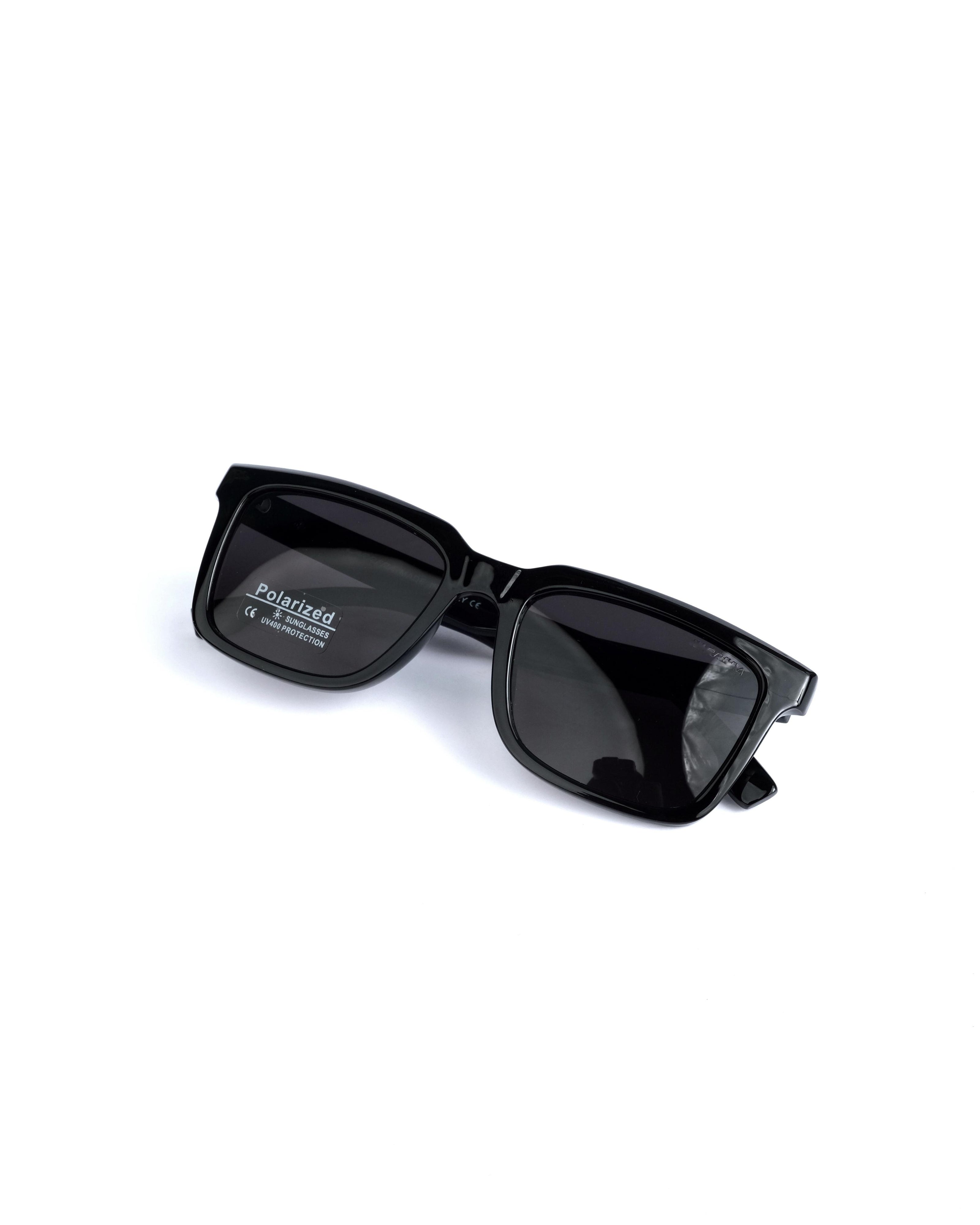 Polarized black SS482