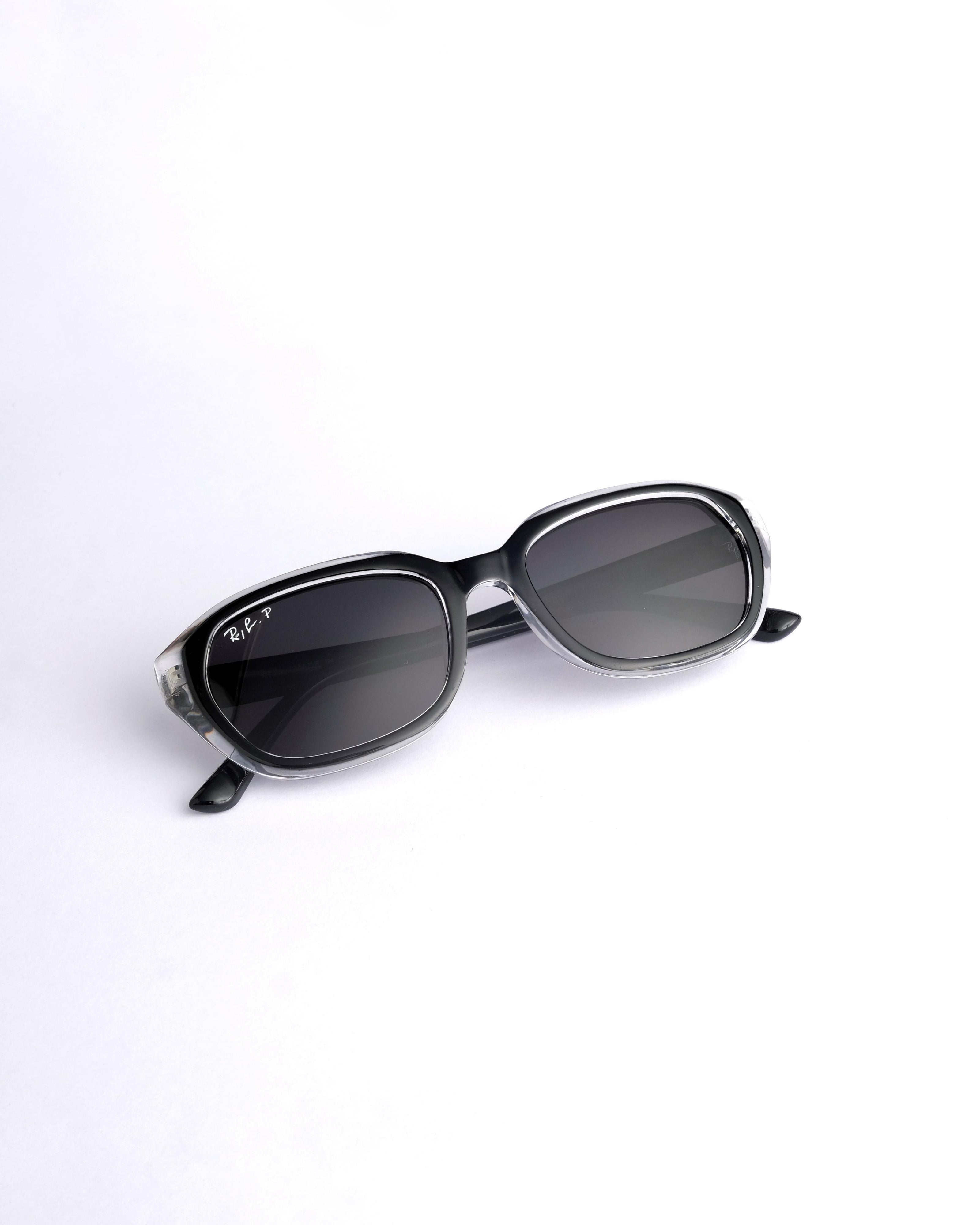 Branded dual black oval sunglass 667