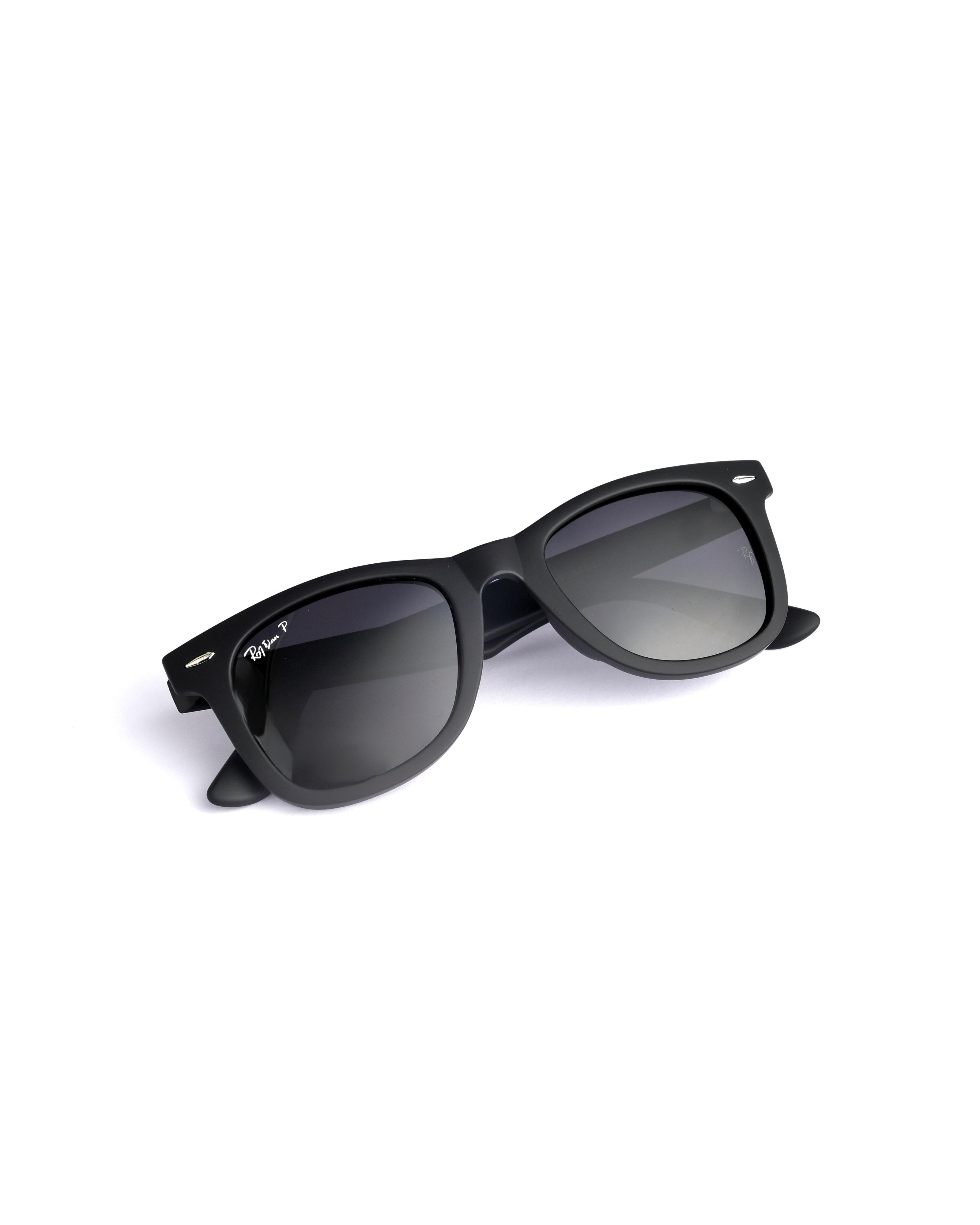 Branded  black wayfarer sunglass  s663