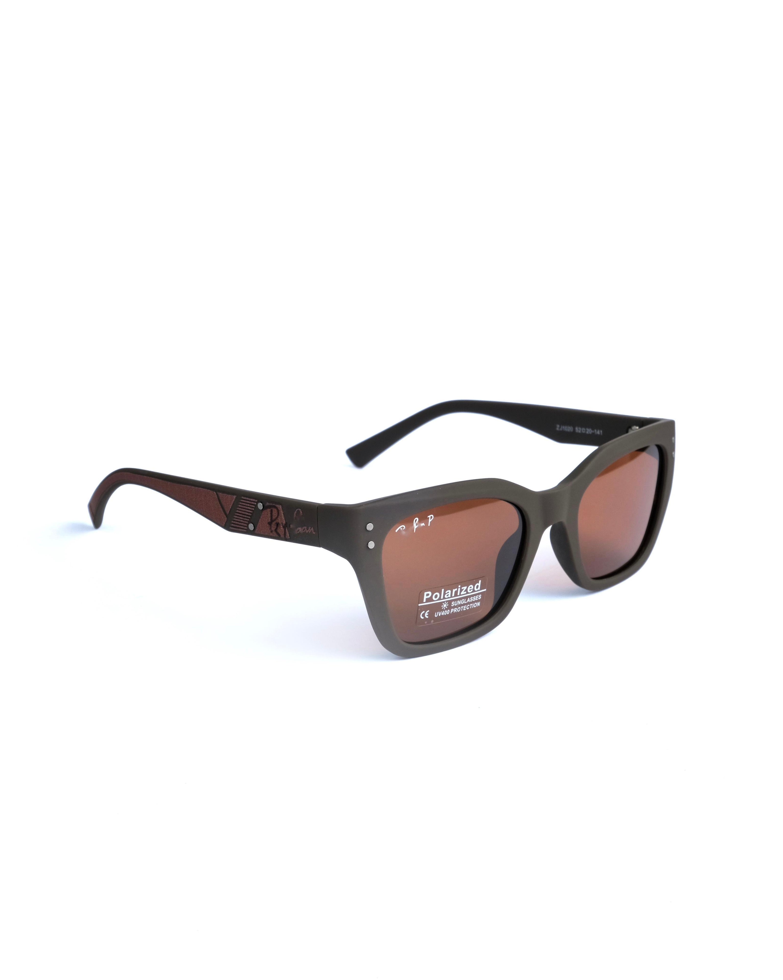 Polarized brown SS476